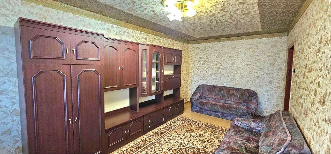 Продам 2-х комнатную квартиру на кв. Мирный (р-н погранзаставы) 5/9 эт., 52,9 кв.м.общ.пл. Комнаты раздельные, с/у раздельный, жилое состояние. . Цена 5,8 млн. руб. +7959-216-43-31 +7959-505-37-17 Елена ...