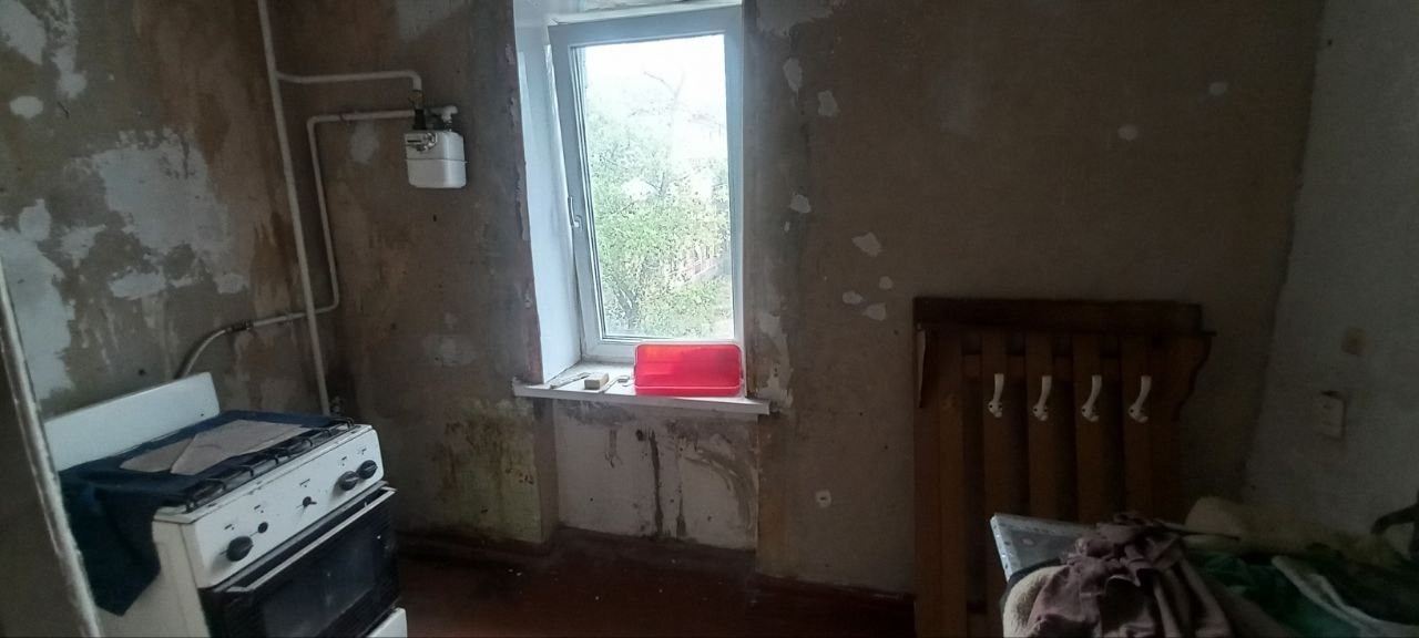 🗝️Продаётся 1 комнатная квартира🗝️ Расположение : г. Стаханов, пр-т. Ленина, д.19а. Цена 600 т.р. Общая площадь - 24,9 м². 🔵3 этаж. 🔵Пластиковые окна. 🔵Новая входная дверь. 🔵Хорошее месторасположение. к продаже. По всем вопросам обращаться в агентство недвижимости по тел +79592783198 :+7 959 100 90 58...