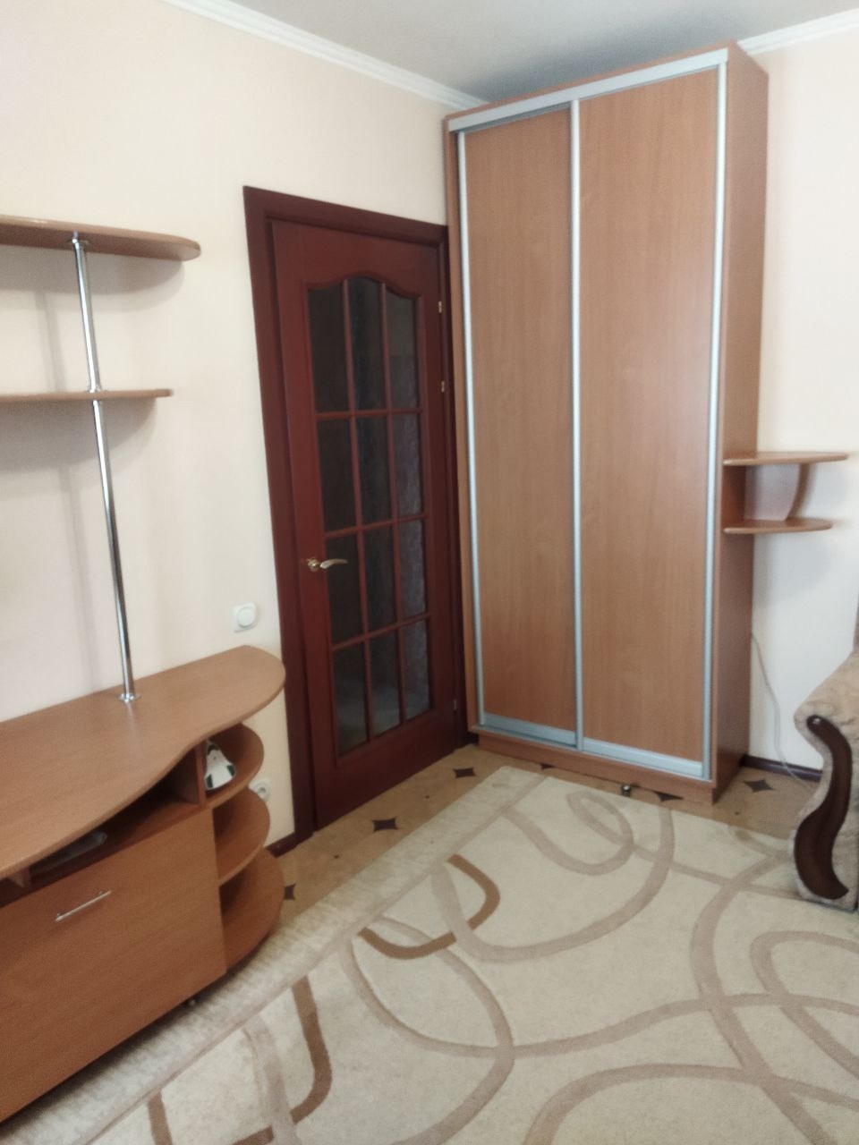 Сдам долгосрочно 1к квартиру на кв. Героев Сталинграда ✅ Квартира после капитального ремонта. Есть необходимая мебель и техника ( диван, стиральная машина, микроволновая печь, холодильник, бойлер) ✅ Распложение отличное, все в шаговой доступности. Приоритет семейная пара без животных 💰Цена: 40.000+ком.услуги....